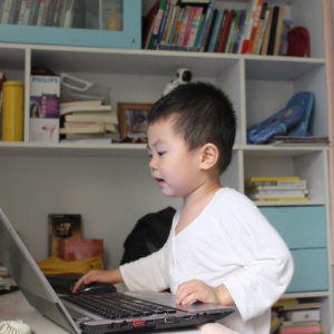 1小电脑迷.JPG
